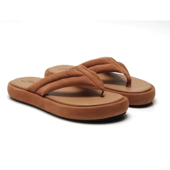 New Free People Wonderland Thong Flip Flops Sandals Suede Tan 8/39 Womens - Picture 6 of 10